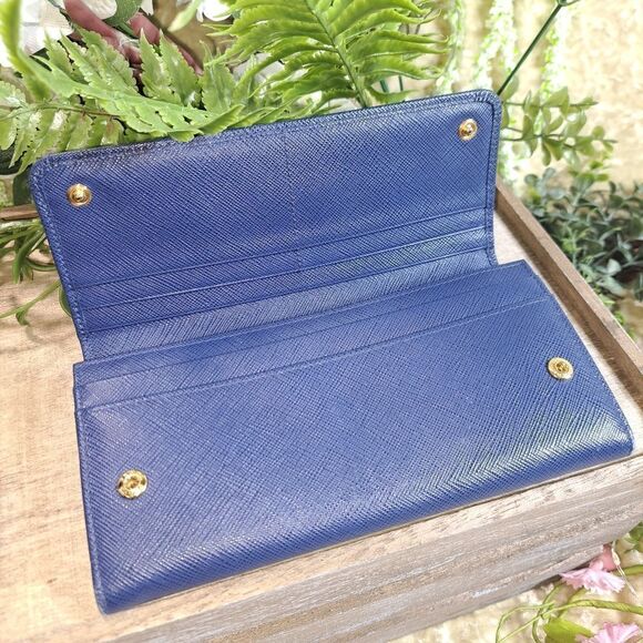 Authentic Prada Long Wallet - Picture 7 of 15